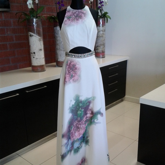 Mon Cheri Paris 116764 - Picture 1 of 4